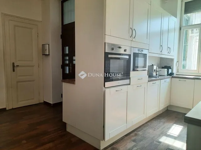 Eladó lakás Budapest IX. kerület 120 nm