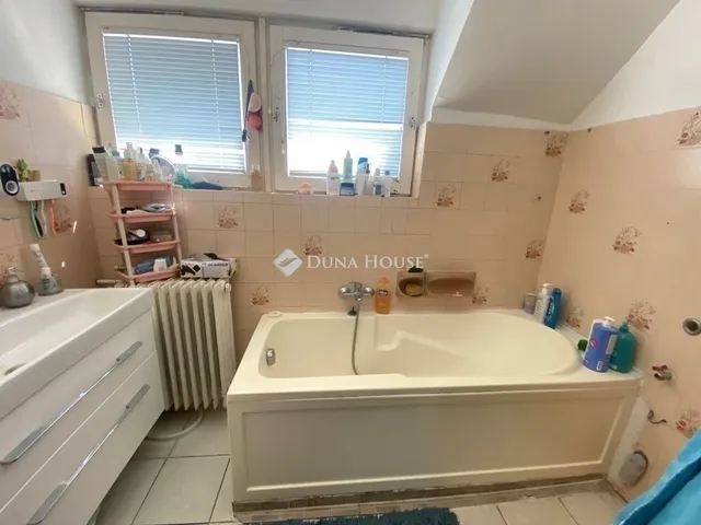 Eladó ház Budapest XVIII. kerület, Pestszentimre közp. 200 nm