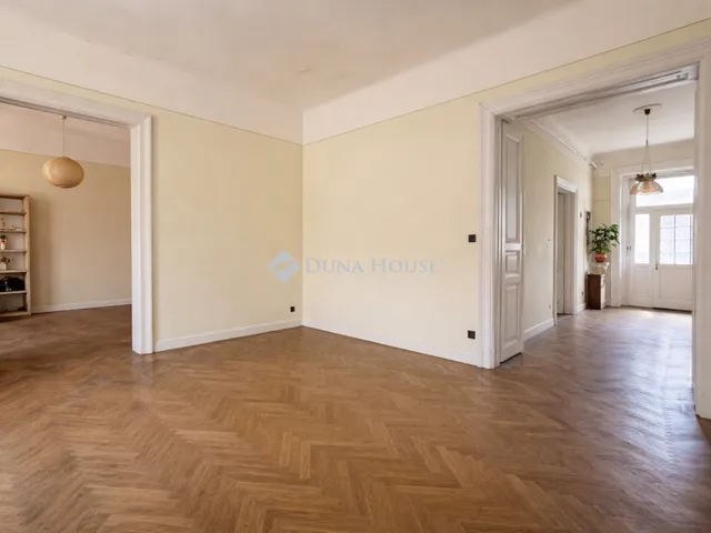 Eladó lakás Budapest VI. kerület 117 nm