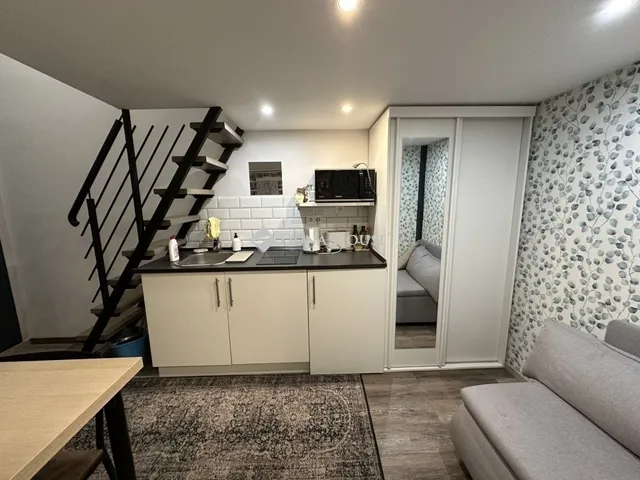 Eladó lakás Budapest VI. kerület 14 nm