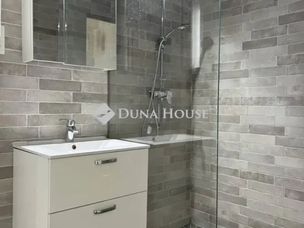 Eladó lakás Budapest II. kerület, Szemlőhegy 63 nm