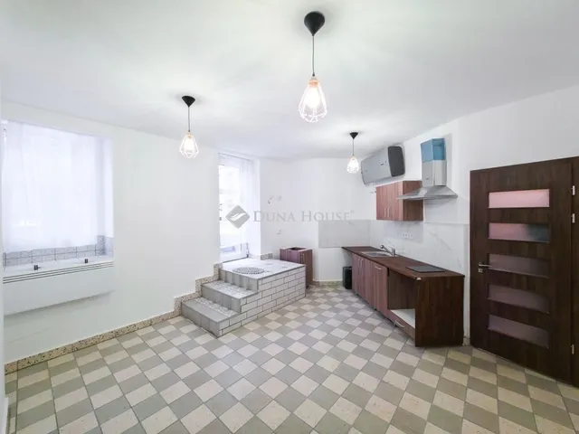 Eladó lakás Budapest VIII. kerület, Corvin negyed 43 nm