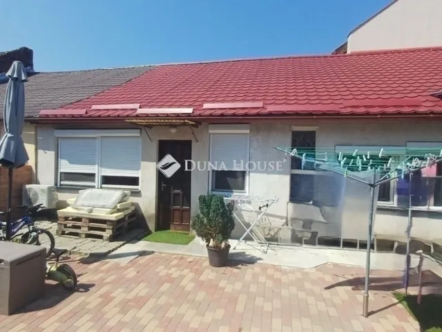 Eladó lakás Budapest IV. kerület, Káposztásmegyer 32 nm