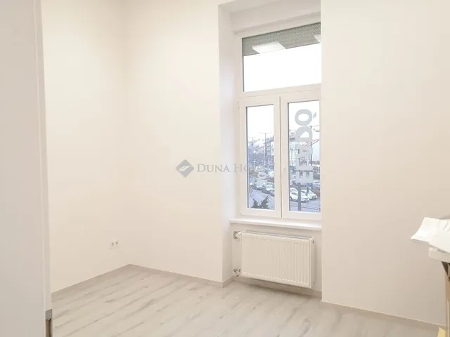 Eladó lakás Budapest I. kerület 90 nm