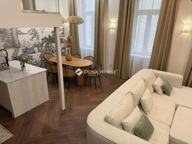 Eladó lakás Budapest VIII. kerület 70 nm