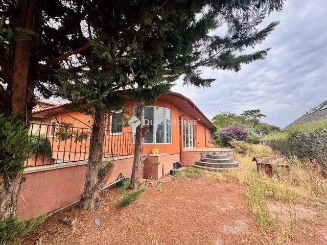 Eladó ház Nagytarcsa 193 nm