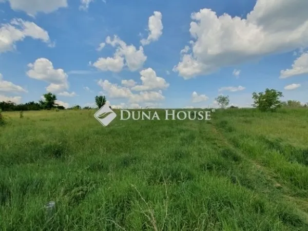 Eladó telek Kerepes 999 nm