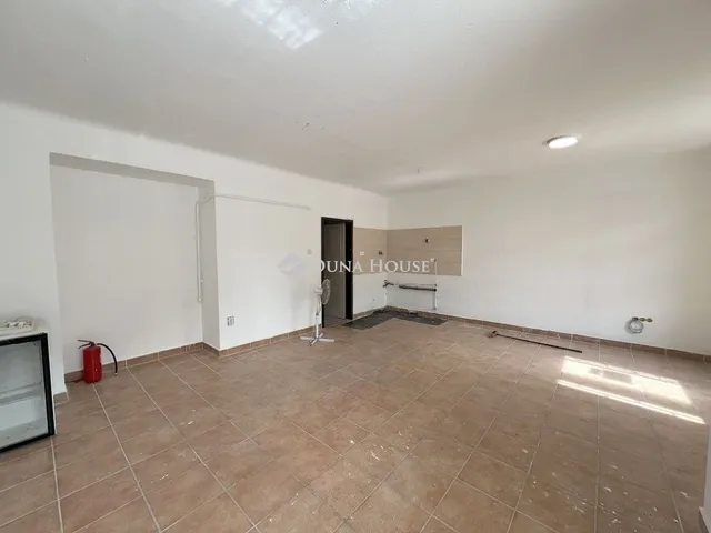 Kiadó kereskedelmi és ipari ingatlan Budapest X. kerület 49 nm