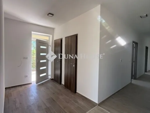 Eladó ház Nagytarcsa 134 nm