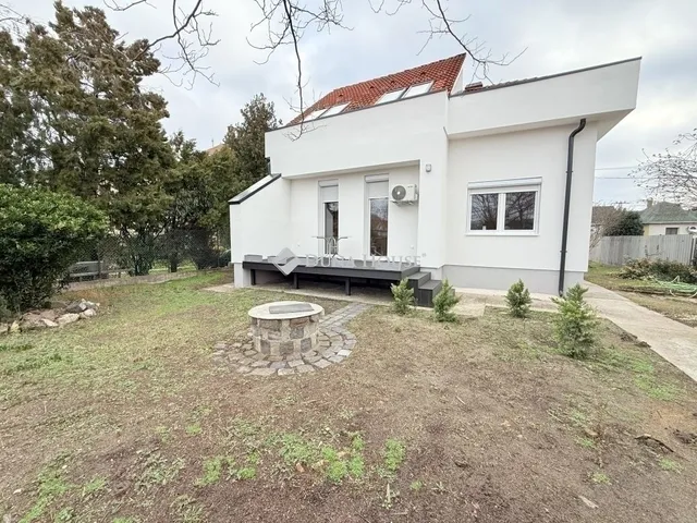 Eladó ház Budapest XVIII. kerület 239 nm