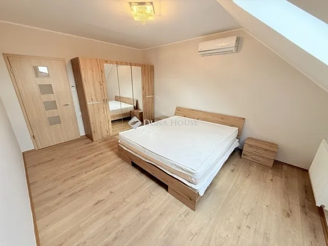 Eladó ház Budapest XVIII. kerület 239 nm