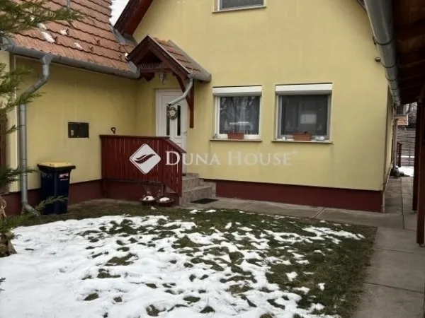 Eladó ház Üllő 65 nm
