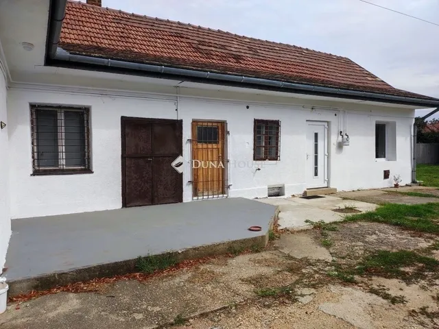 Eladó ház Gyál 265 nm