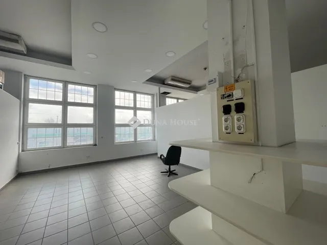 Kiadó kereskedelmi és ipari ingatlan Budapest III. kerület, Törökkő 47 nm