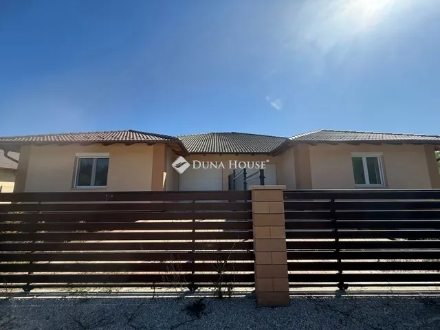 Eladó ház Nagytarcsa 134 nm