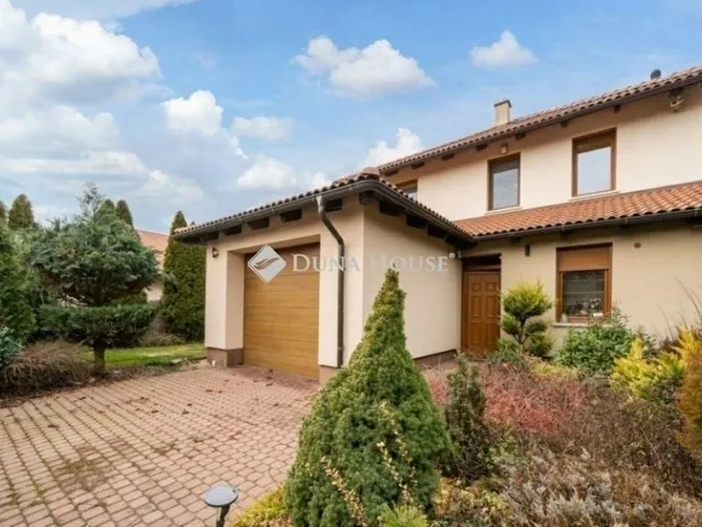 Eladó ház Gödöllő, Blaha 131 nm