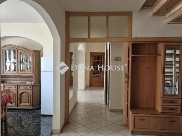 Eladó ház Göd, Felsőgöd 220 nm