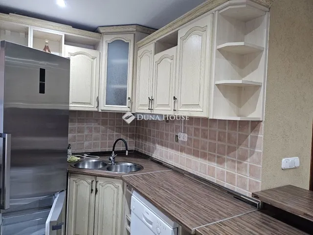 Eladó ház Fót, Kisalag 150 nm