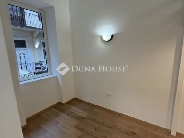 Eladó lakás Budapest VII. kerület, Belső-Erzsébetváros 18 nm