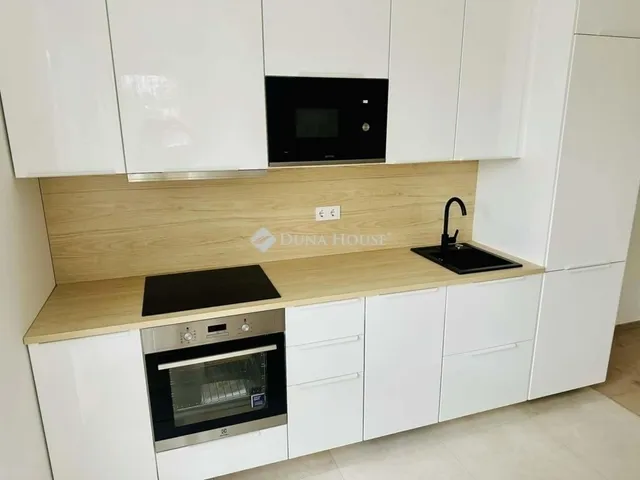 Eladó lakás Budapest XVI. kerület, Árpádföld 59 nm