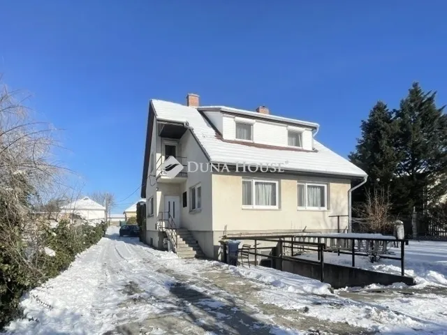 Eladó ház Budapest XVII. kerület, Rákoshegy 186 nm