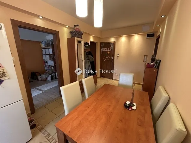 Eladó lakás Budapest III. kerület, Békásmegyer 74 nm