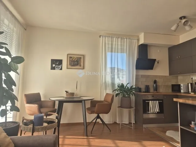 Eladó lakás Budapest XI. kerület, Sasad-Sashegy XI. ker. 56 nm