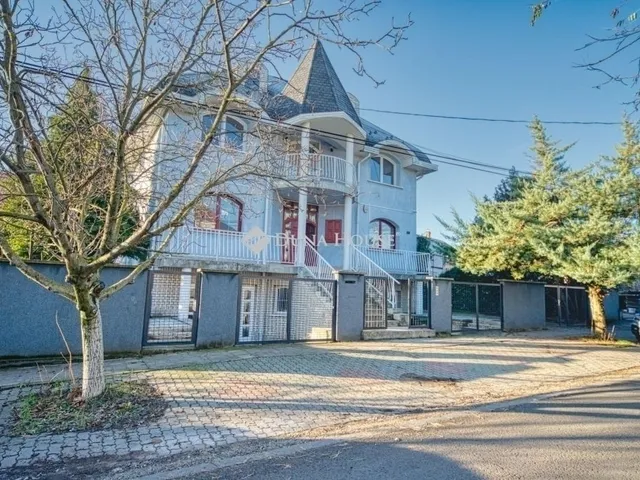 Eladó lakás Budapest XVIII. kerület, Bókaytelep 135 nm