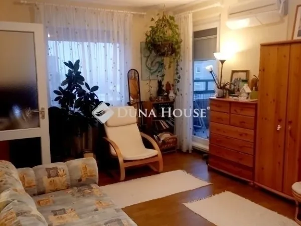 Eladó lakás Budapest IV. kerület, Káposztásmegyer 36 nm