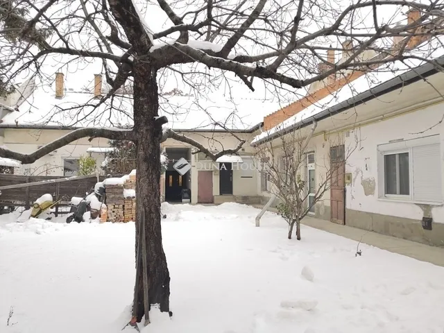 Eladó lakás Budapest X. kerület, Óhegy 15 nm