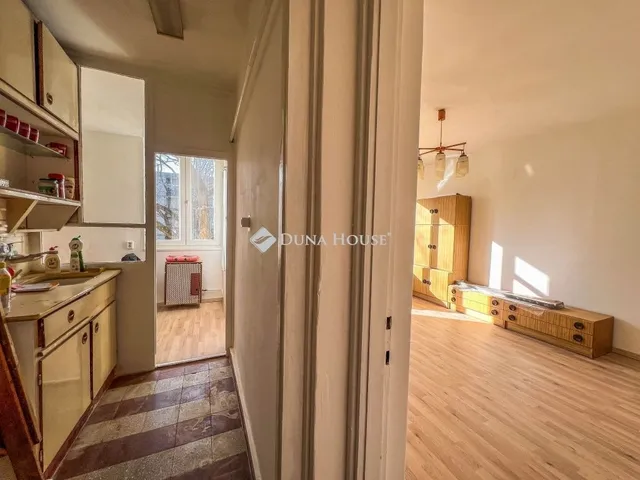 Eladó lakás Budapest IX. kerület, József Attila lakótelep 35 nm