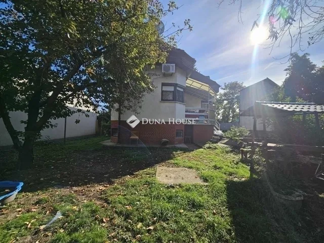 Eladó ház Budapest XVIII. kerület, Újpéteritelep 263 nm
