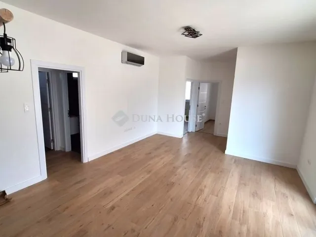 Eladó ház Vasad 74 nm