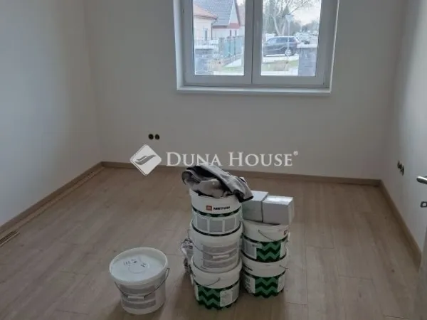 Eladó ház Üllő 95 nm