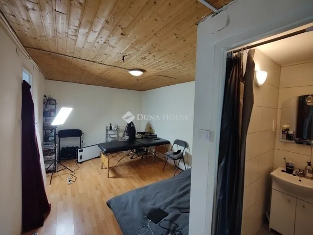 Eladó ház Budapest XVIII. kerület 192 nm