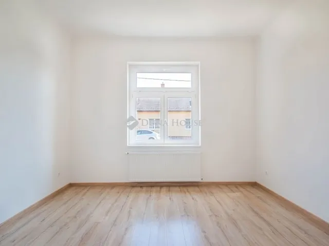 Eladó ház Budapest XVIII. kerület 70 nm