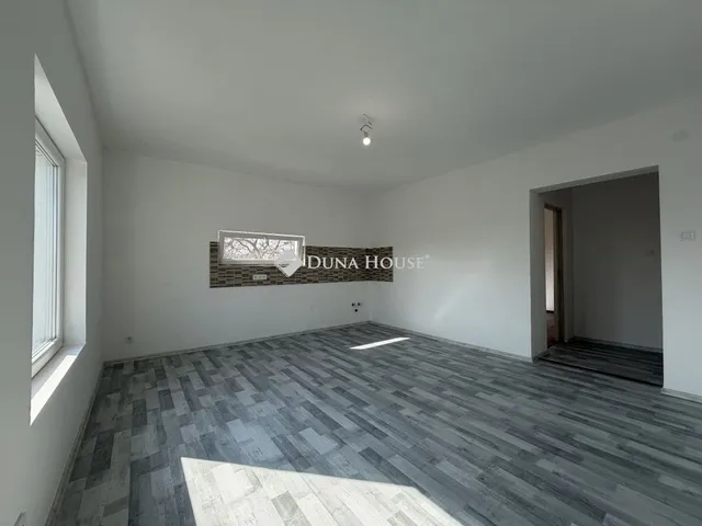 Eladó lakás Vecsés 76 nm