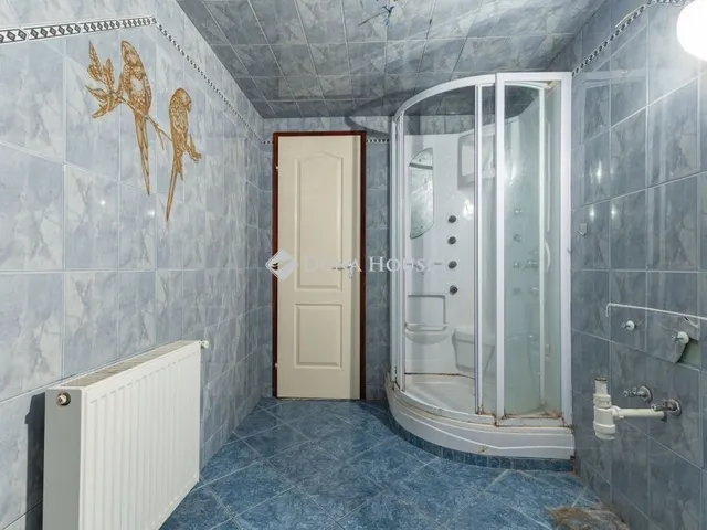 Eladó ház Budapest XVIII. kerület 240 nm