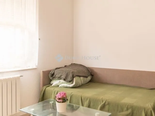 Eladó ház Budapest XVIII. kerület, Gloriett-telep 196 nm