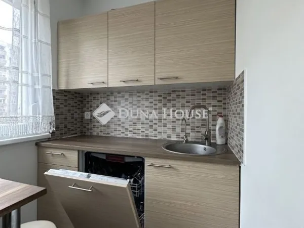 Eladó lakás Budapest III. kerület 50 nm