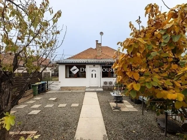 Eladó ház Budapest XVIII. kerület, Szemeretelep 103 nm