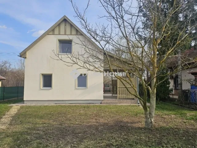 Eladó ház Tápiószentmárton 61 nm