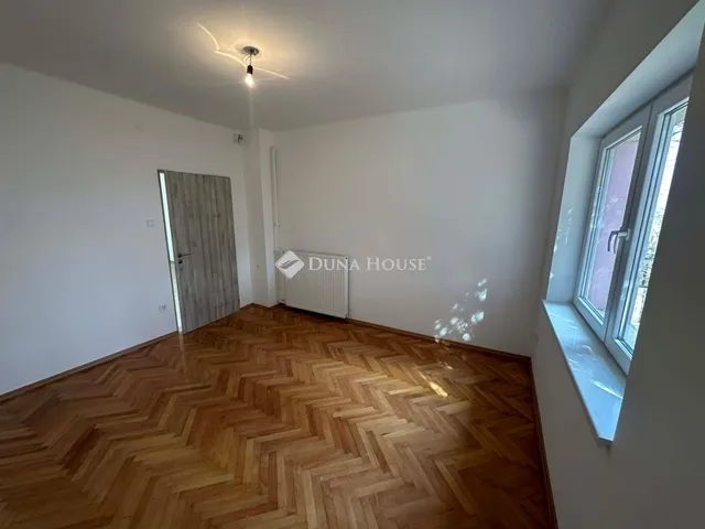 Eladó ház Cegléd 73 nm