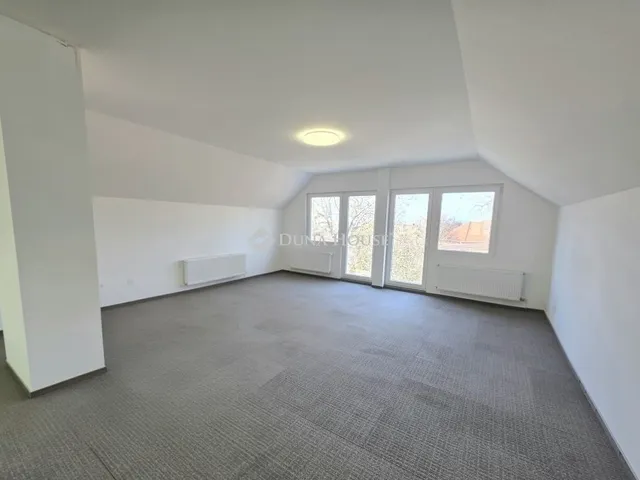 Eladó ház Fót 190 nm