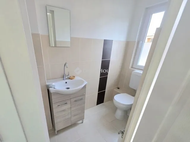 Eladó ház Fót 190 nm