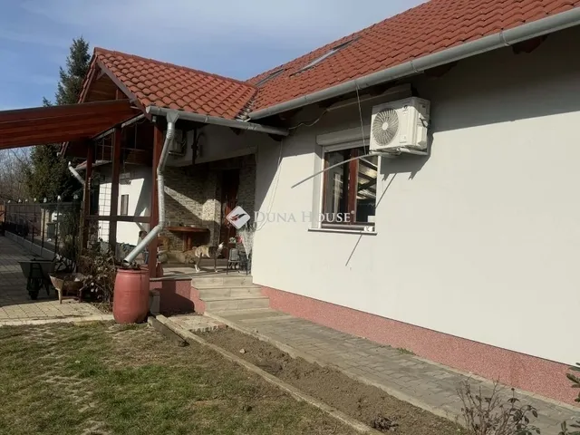 Eladó ház Üllő 100 nm