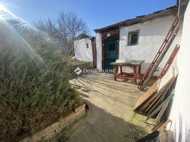 Eladó ház Pécel 90 nm