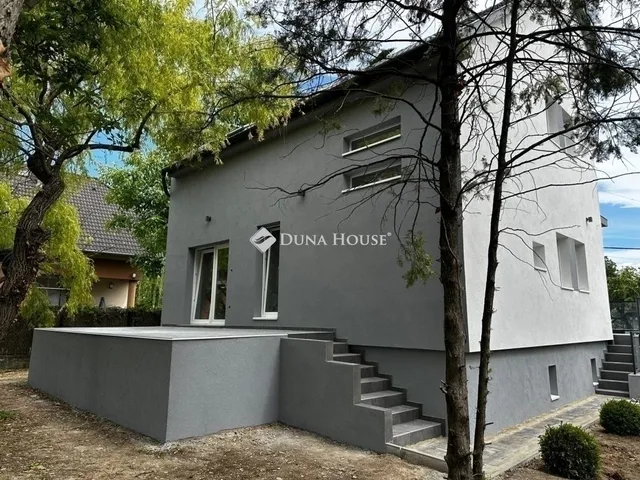 Eladó ház Budapest XVII. kerület 195 nm