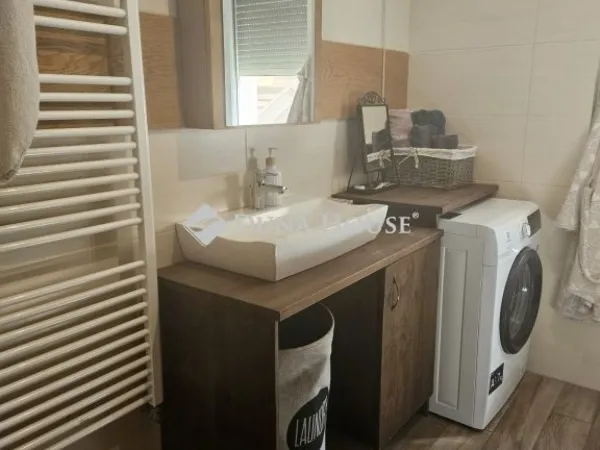 Eladó lakás Göd 56 nm