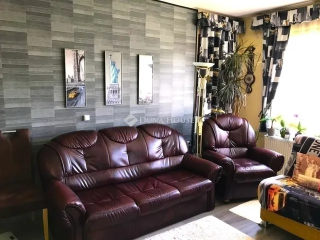 Eladó ház Budapest XVII. kerület, Rákoskert 204 nm